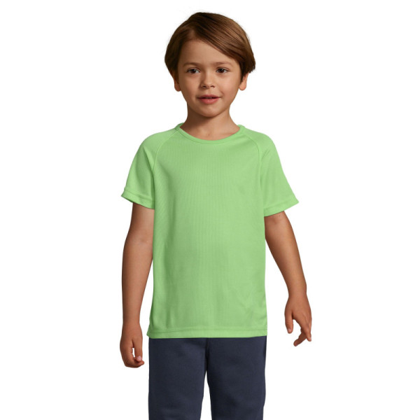 CAMISETA INFANTIL CON MANGAS RAGLÁN